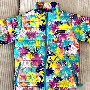 Patagonia flower puffer jacket very very cute
